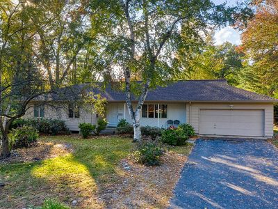 32 Osceola Ln, Longmeadow, MA, 01106