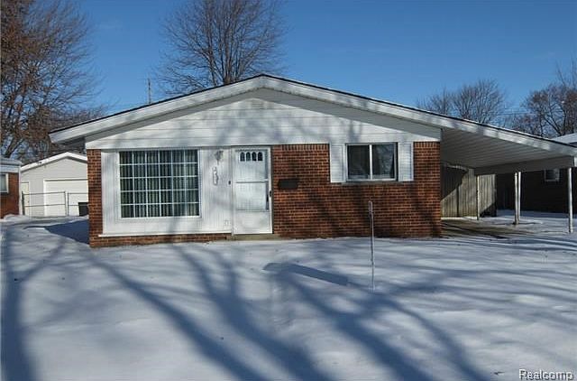 1st image of 21543 Parkway St