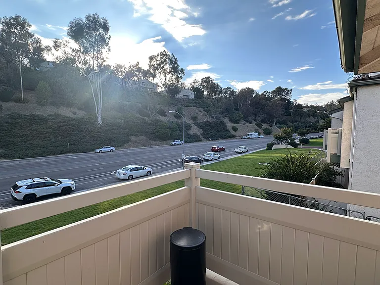 balcony