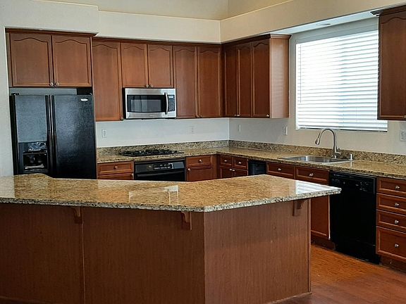 4th image of 5670 San Florentine Ave