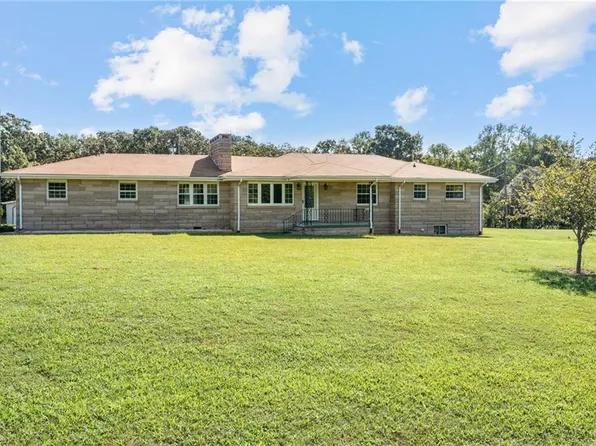 145 Derek Dr, Salisbury, NC 28146