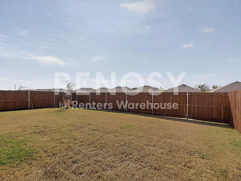 8517 Centerboard Ln — Photo 13