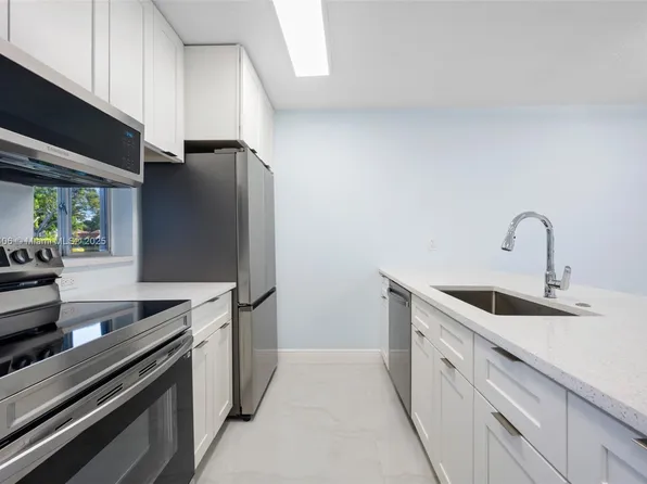 7900 NW 50th St APT 104, Fort Lauderdale, FL 33351