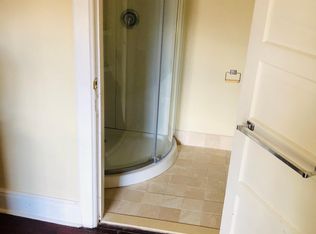 100 Chestnut St APT 2R, Albany, NY 12210