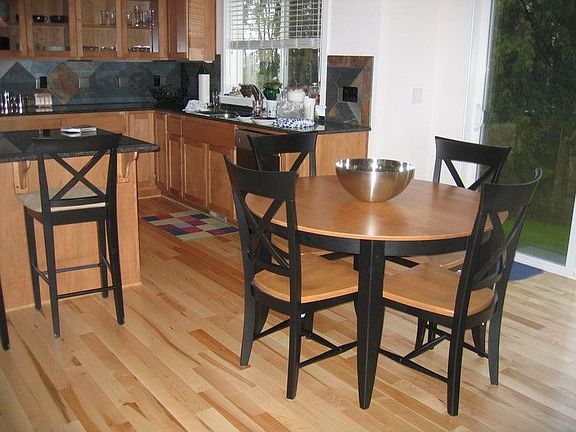 Kitchen island and breakfast nook