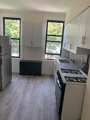 Rented by EZ Sell Realty | media 3