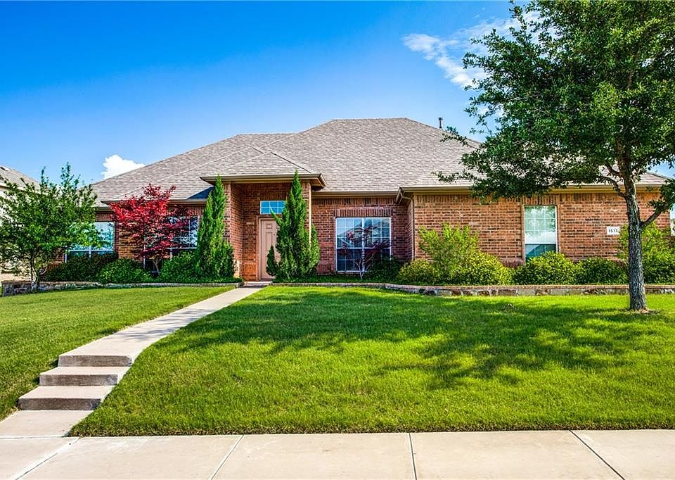 1st image of 1517 Desert Hills Dr
