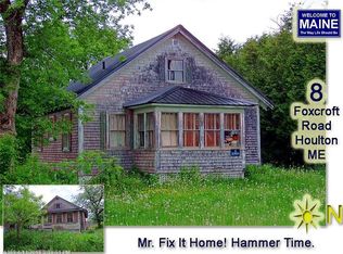 8 Foxcroft Rd, Houlton, ME 04730