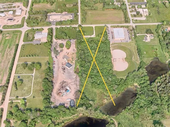 19206 Metcalf Ave, Stilwell, KS 66085