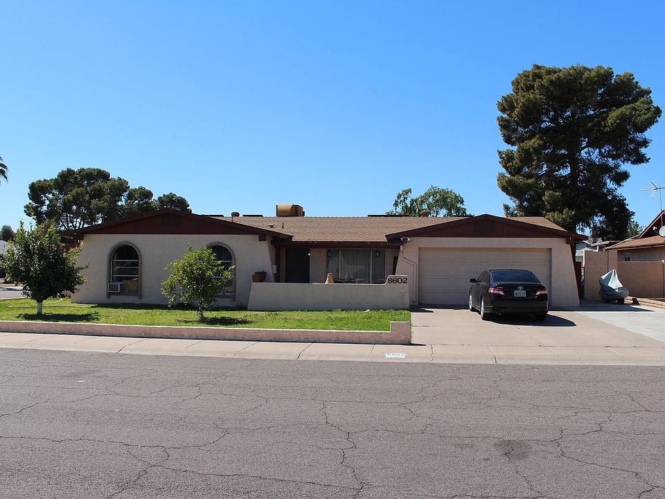 2nd image of 8602 N 40th Dr