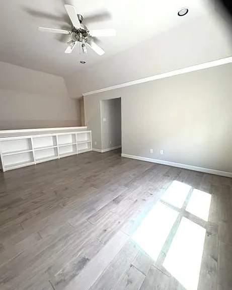 5018 Dickson St — Photo 18