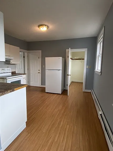 409 Chestnut St #3 — Photo 10