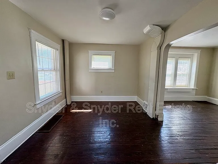 141 Fulton St — Photo 3