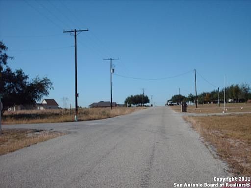 2nd image of 97 Oak Fields Dr