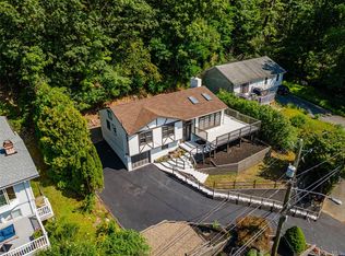 64 Edgemere Ave, Greenwood Lake, NY 10925