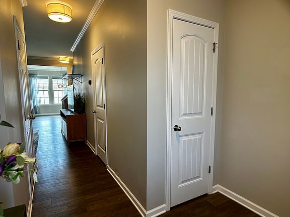 3rd image of 73 Hawkstone Dr