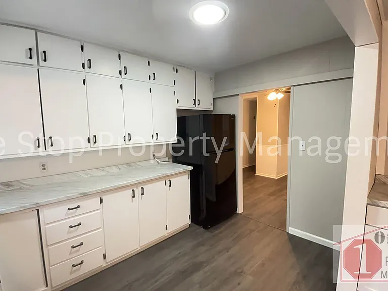 5714 NE 49th St — Photo 11