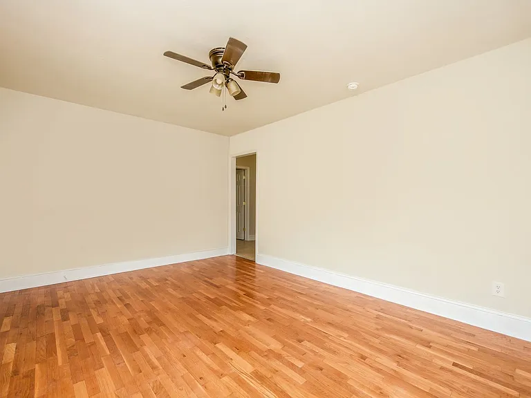 1203 Turnpike Rd — Photo 21