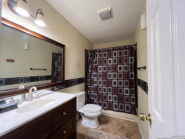 1243 Gillette Blvd — Photo 8