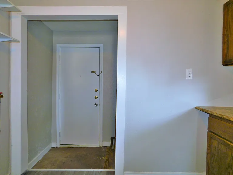 1014 Peak St — Photo 14
