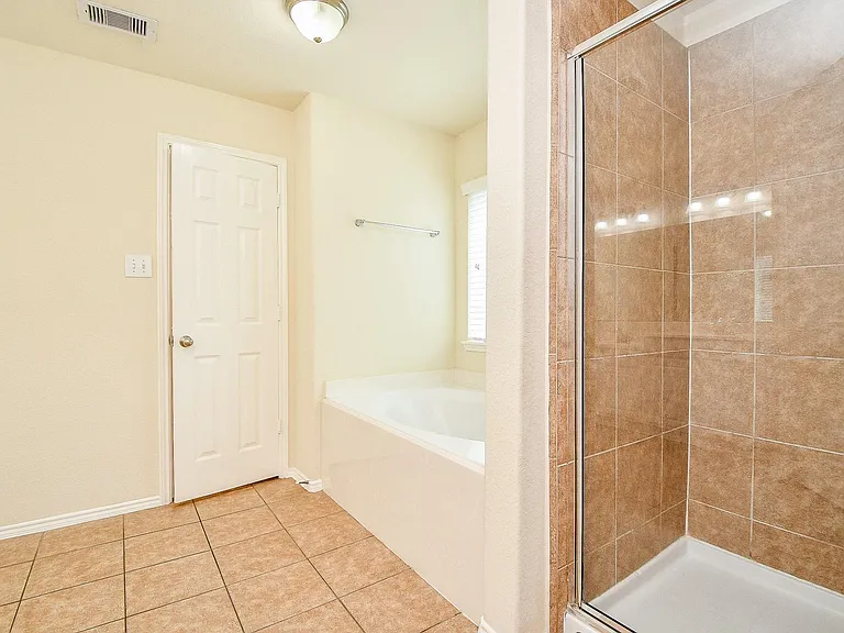 5327 Stonegate Dr — Photo 21
