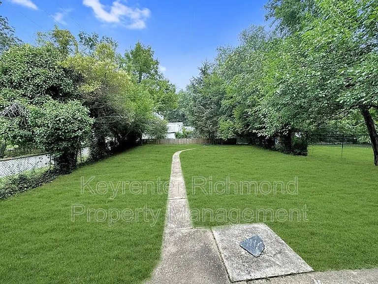 3716 Stockton St — Photo 14