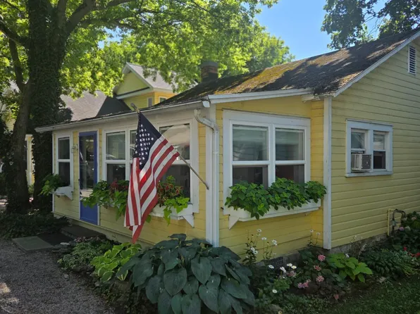 422 Oak Ave, Lakeside Marblehead, OH 43440