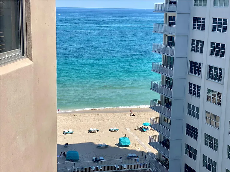 3800 Galt Ocean Dr #1011 — Photo 2