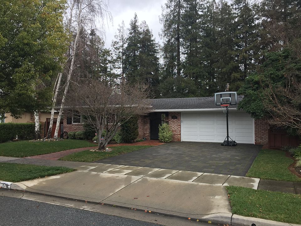 1st image of 1130 Westwood Dr