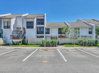 2106 Bridgewood Dr, Boca Raton, FL 33434