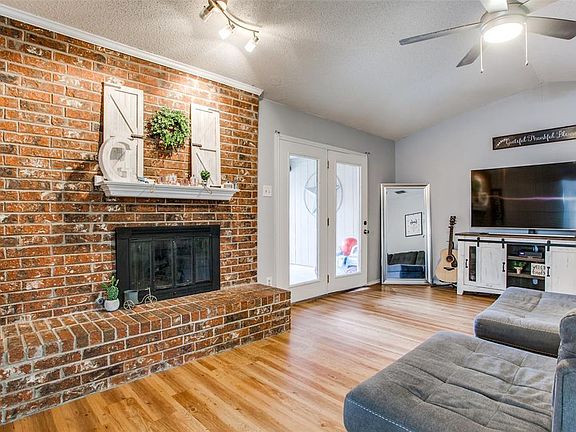 5th image of 3809 Lofland Ln
