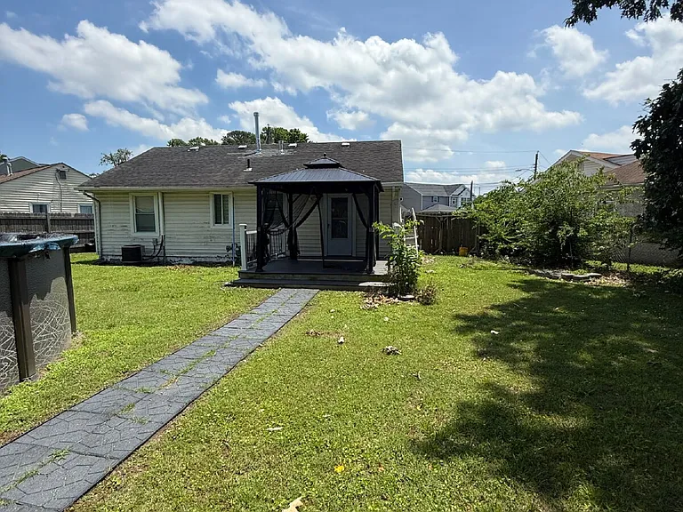 908 Spaulding Dr — Photo 5