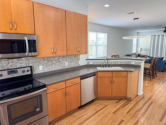 3rd image of 2615 Andros Ln