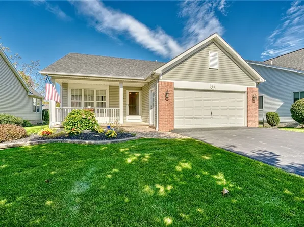 44 Foxtail Ln, North Chili, NY 14514
