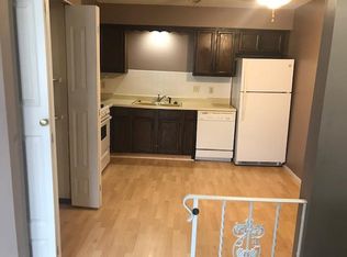 4319 26th Ave APT 4, Moline, IL 61265