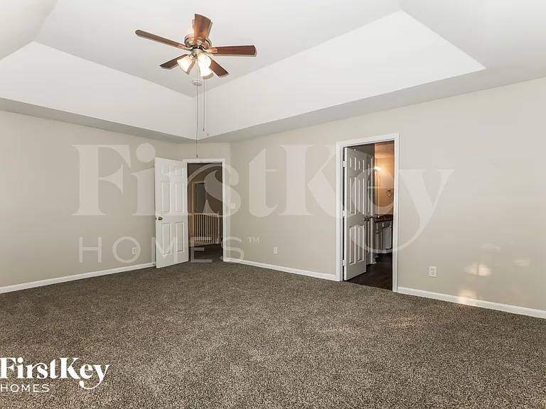 162 Olympic Dr — Photo 11