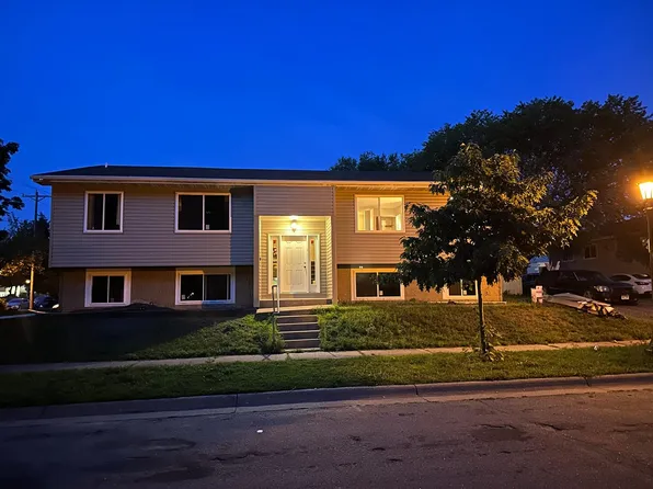 870 Albert St N, Saint Paul, MN