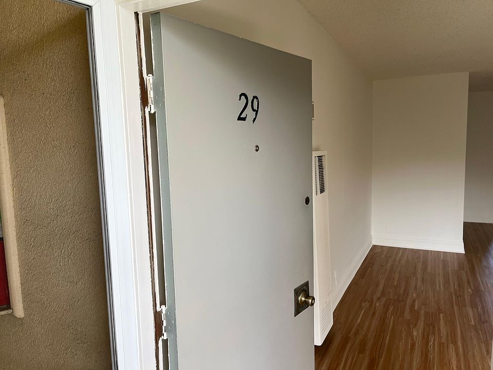 1st image of 3720 Motor Ave