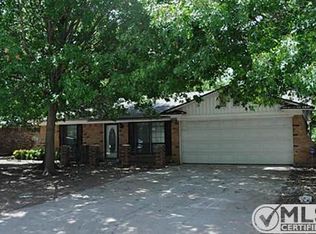 1212 Duane St, Benbrook, TX 76126