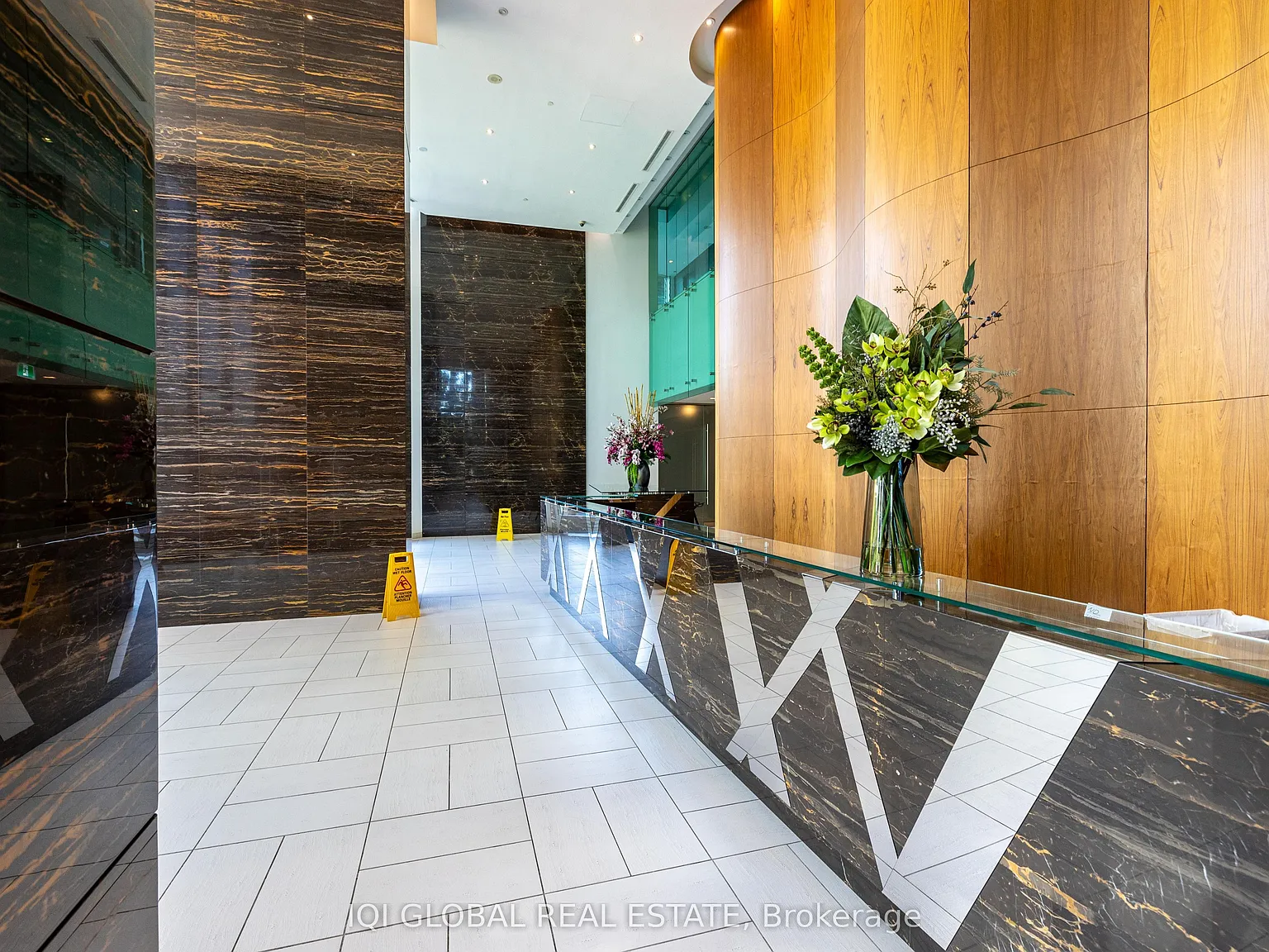 2 bed, $2,350 — Photo 4