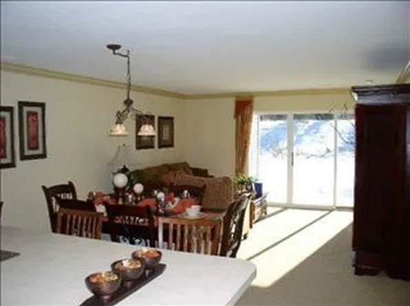 1515 Castle Dr, Petoskey, MI 49770