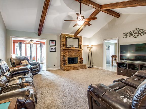 1612-chesterfield-dr-carrollton-tx-High-Res-4.jpg