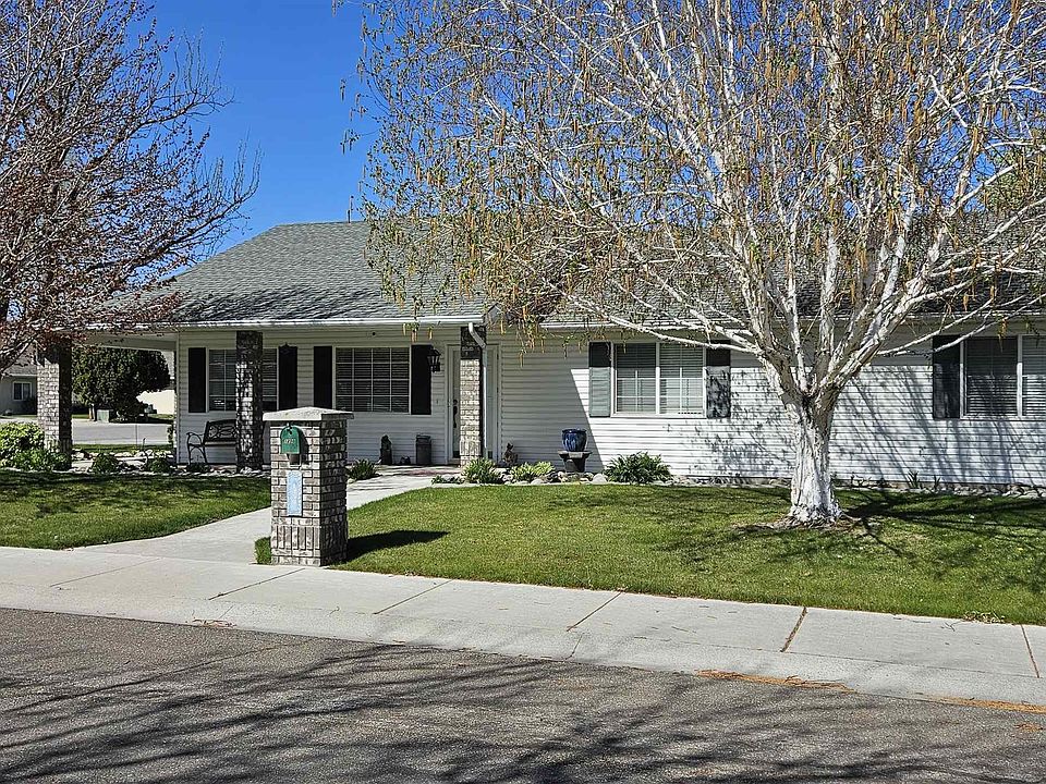 2nd image of 1250 Brundage Cir
