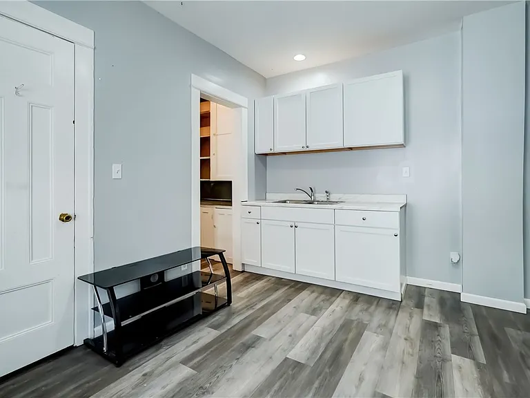 590 Garson Ave — Photo 13