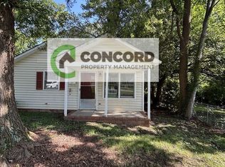 126 Robbins St, Greensboro, NC 27406