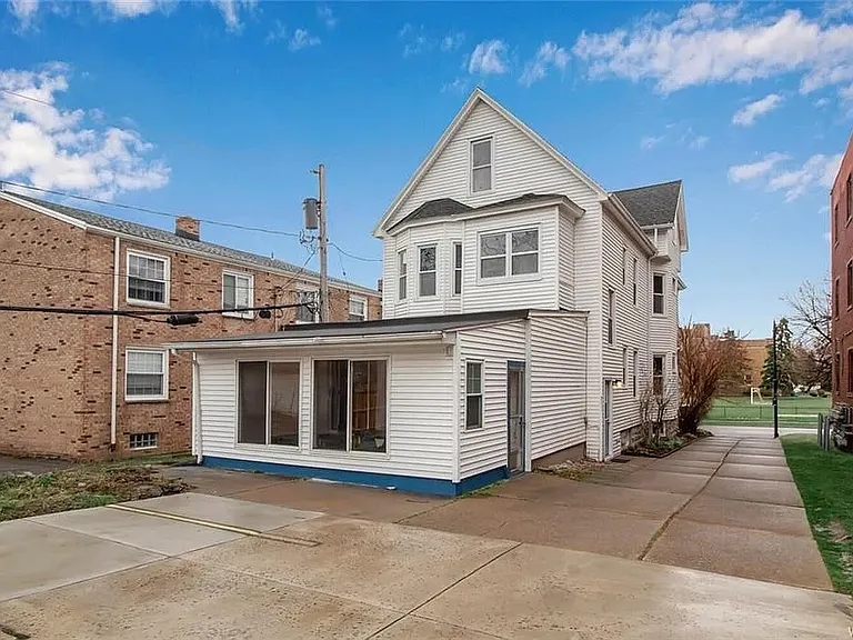 1937 Hertel Ave #2 — Photo 3