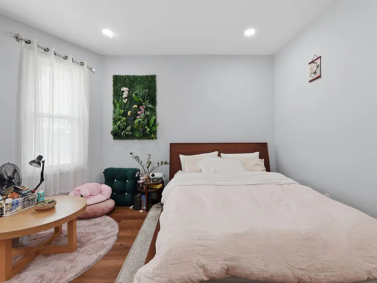 17 Troy St #2 — Photo 11