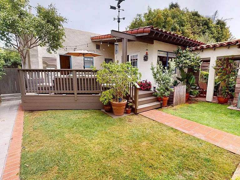 1008 E Ave — Photo 4