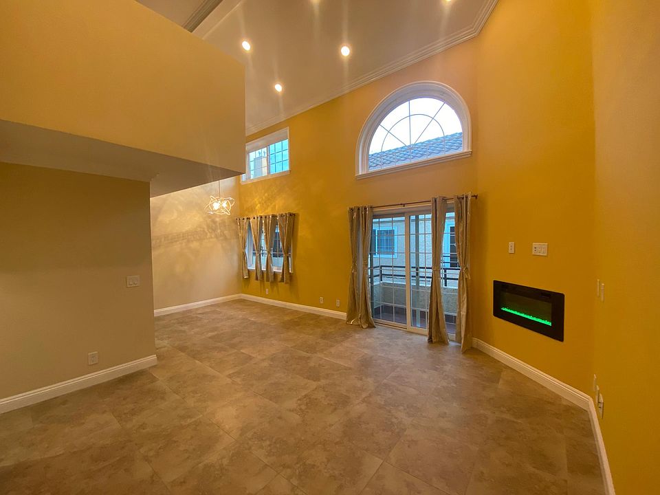 Living Room (Balcony View)