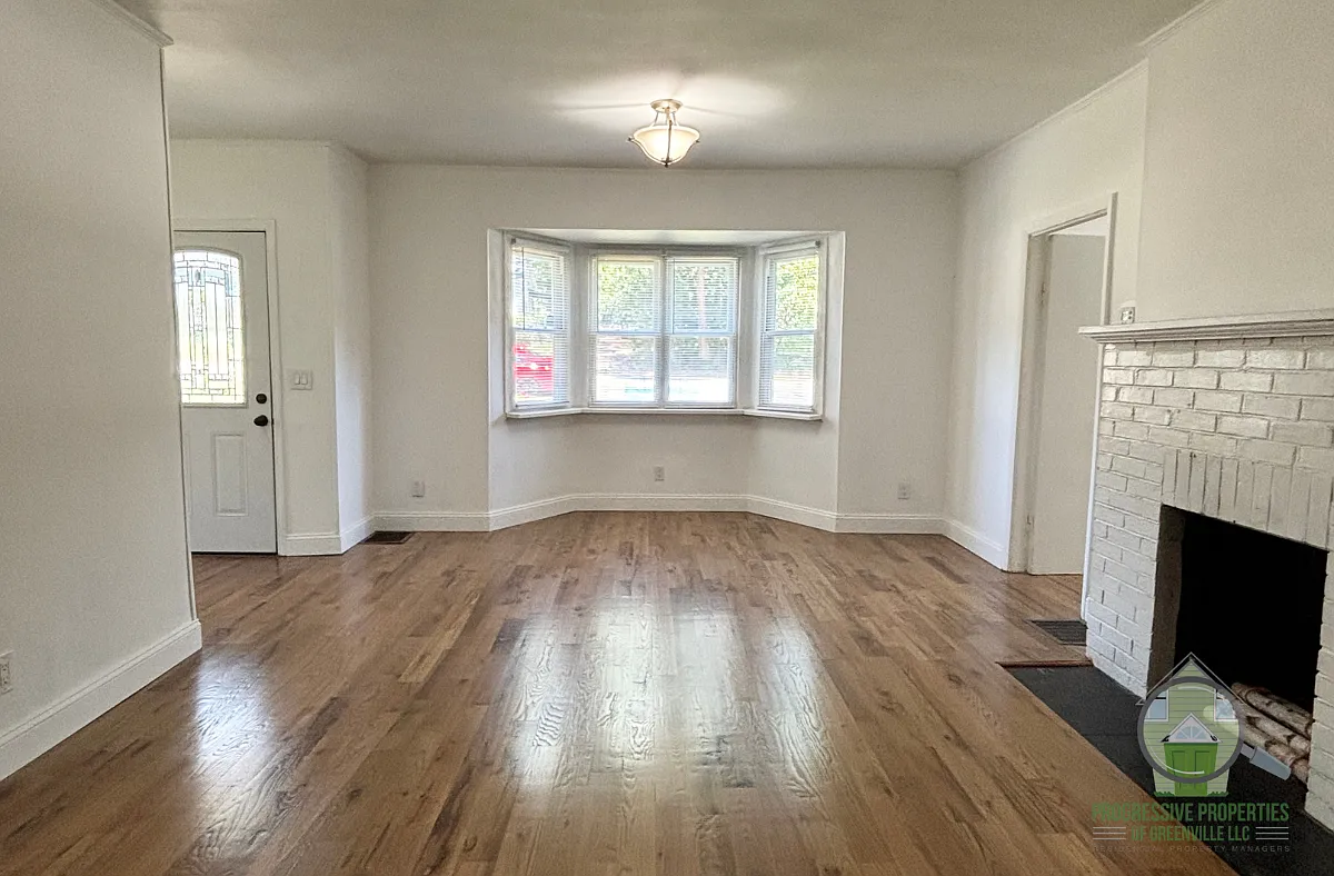 109 Buist Avenue - 1 — Photo 2